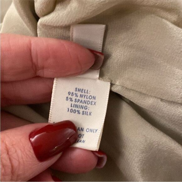 NWT Rebecca Minkoff Elegant Gold/ black Sequin Dress, US4 - Picture 9 of 9